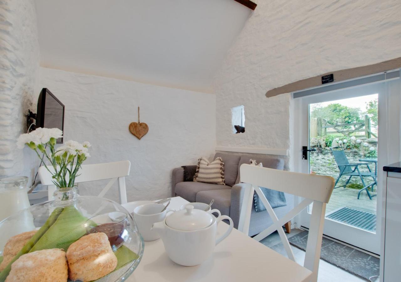 Love Cottage Комб-Мартін Екстер'єр фото